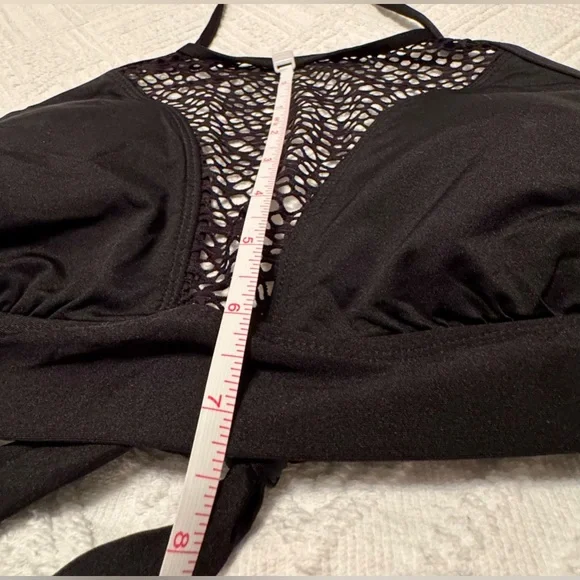 Mossimo bikini swim top - Large - black - lace netted area in front - Picture 5 of 10